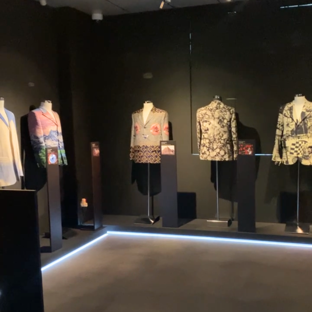 Odoo • Image and Text